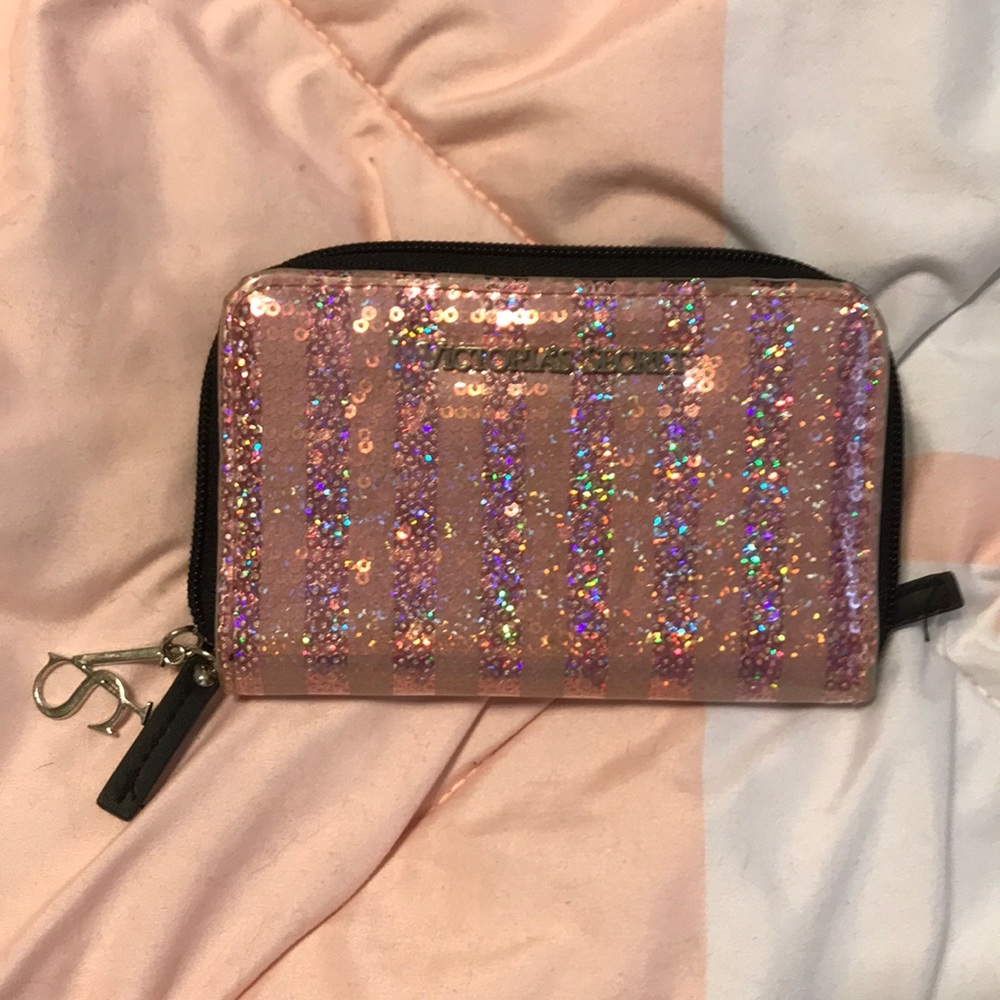 iPhone 5 Victoria’s Secret Pink Case